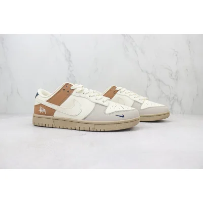 Stussy x Nike Dunk Low "Cream/Gossamer/Beige" фото № 6