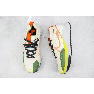 Gore-Tex x Nike React Pegasus Trail 4 "Coconut Milk/Safety Orange" фото № 6 Gore-Tex x Nike React Pegasus Trail 4 "Coconut Milk/Safety Orange" фото № 6