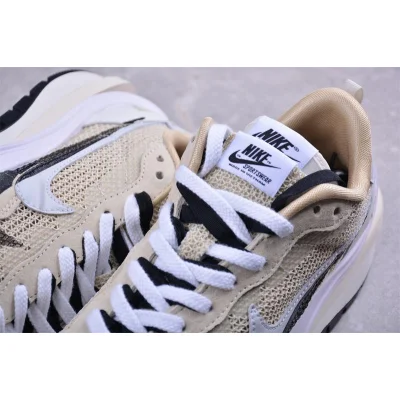 Nike Sacai x VaporWaffle "Milk Tea" фото № 8