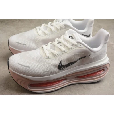 Nike Vomero Premium "White/Black/Pure Platinum" фото № 3 Nike Vomero Premium "White/Black/Pure Platinum" фото № 3