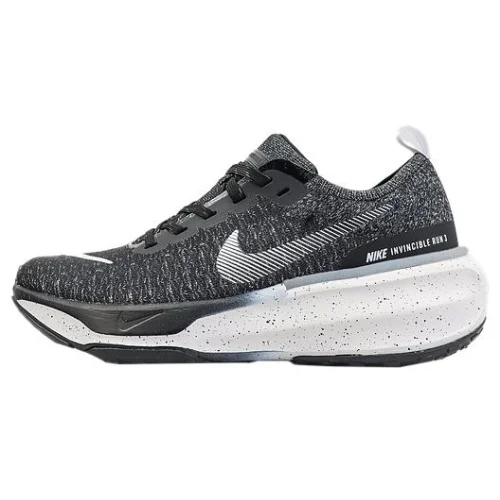 Nike ZoomX Invincible Run Flyknit 3 "Oreo"