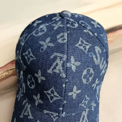 Кепка Louis Vuitton X Supreme With Logo "Blue" фото № 7