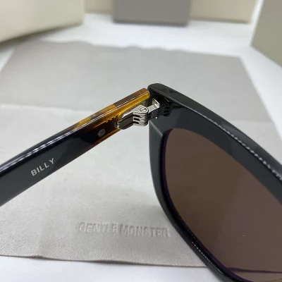 Солнцезащитные очки Gentle Monster Temples Decorated By Symbol "Brown/Black" фото № 3