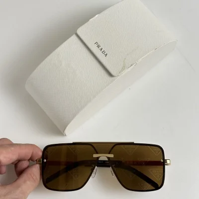 Солнцезащитные очки Prada Frame With Red Rectangle And Logo "Brown/Gold" фото № 2 Солнцезащитные очки Prada Frame With Red Rectangle And Logo "Brown/Gold" фото № 2