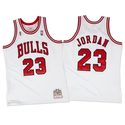 Баскетбольная Джерси Mitchell And Ness Chicago Bulls 95-96 №23 Michael Jordan "White" фото № 2