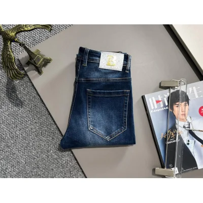 Джинсы Burberry Ripped Gold Mini Pendant BT "Blue" фото № 2 Джинсы Burberry Ripped Gold Mini Pendant BT "Blue" фото № 2