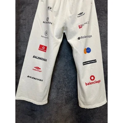 Штаны Balenciaga With Logos "White" фото № 5 Штаны Balenciaga With Logos "White" фото № 5