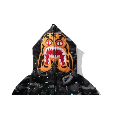 Худи A Bathing Ape Tiger Paint Stains "Black" фото № 3 Худи A Bathing Ape Tiger Paint Stains "Black" фото № 3