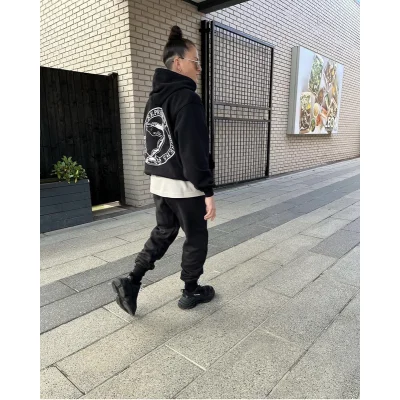 Худи Represent Owners Comfort "Black" фото № 6 Худи Represent Owners Comfort "Black" фото № 6