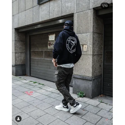 Худи Represent Owners Comfort "Black" фото № 9 Худи Represent Owners Comfort "Black" фото № 9