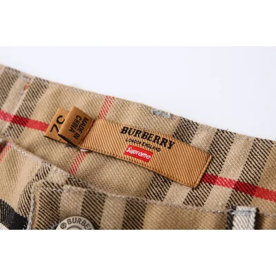 Шорты Burberry Small Logo Rider "Brown" фото № 6 Шорты Burberry Small Logo Rider "Brown" фото № 6
