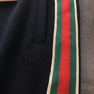Шорты Gucci Green Stripe And Small Logo "Black" фото № 4
