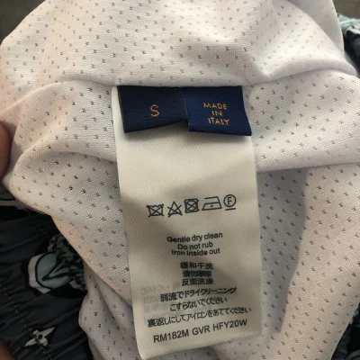 Шорты Louis Vuitton With Beautiful Brand Emblems "Gray" фото № 9