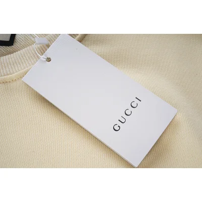 Свитшот Gucci Composition Of Words "Cream" фото № 6 Свитшот Gucci Composition Of Words "Cream" фото № 6
