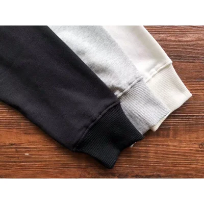 Свитшот Lacoste Plain With Small Front Logo "Black" фото № 6