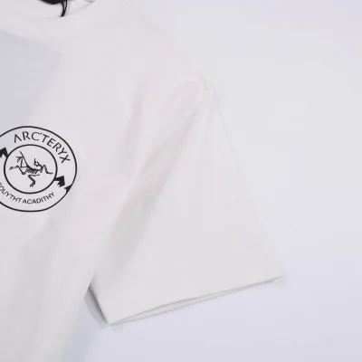 Футболка Arcteryx Backcouytht Acadithy Logo "White" фото № 4