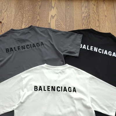 Футболка Balenciaga With A Small Brand Name "Gray/Black" фото № 3 Футболка Balenciaga With A Small Brand Name "Gray/Black" фото № 3