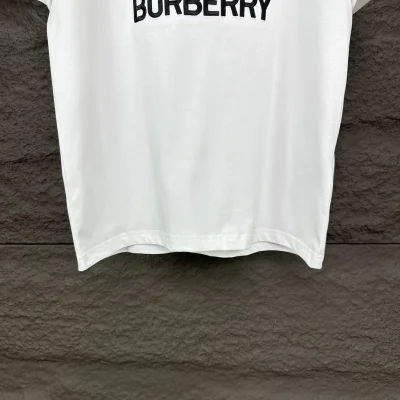 Футболка Burberry Frontside Print Big Black Warrior On The Horse "White" фото № 6 Футболка Burberry Frontside Print Big Black Warrior On The Horse "White" фото № 6