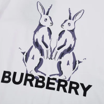 Футболка Burberry Pair Of Rabbits Print "White" фото № 2