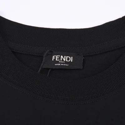 Футболка Fendi Slates "Black" фото № 3 Футболка Fendi Slates "Black" фото № 3