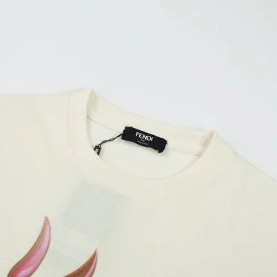 Футболка Fendi Rabbit Pointer "Cream" фото № 3 Футболка Fendi Rabbit Pointer "Cream" фото № 3