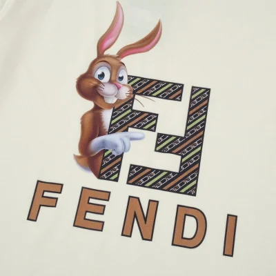 Футболка Fendi Rabbit Pointer "Cream" фото № 7 Футболка Fendi Rabbit Pointer "Cream" фото № 7