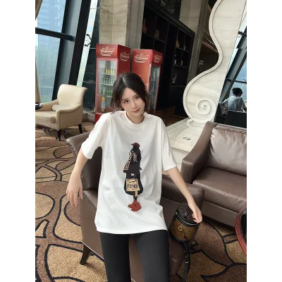 Футболка Fendi a Girl with a Logo "White" фото № 4 Футболка Fendi a Girl with a Logo "White" фото № 4