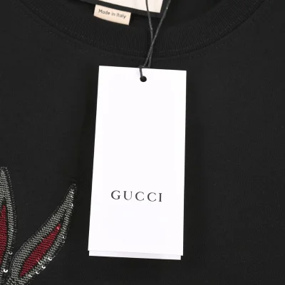 Футболка Gucci Print Of Rabbit Made Of Sequins "Black" фото № 6