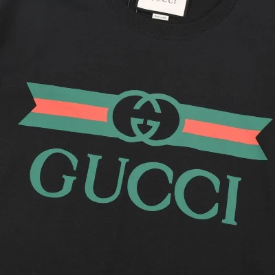 Футболка Gucci With An Abstract Logo "Black" фото № 8