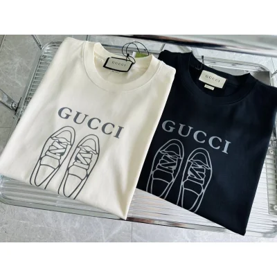 Футболка Gucci Shoes And Logo Print "Black" фото № 6
