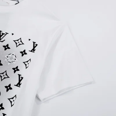 Футболка Louis Vuitton With A Gray Spot "White" фото № 3