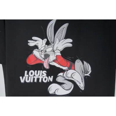 Футболка Louis Vuitton With Print Of Hare Showing Its Tongue "Black" фото № 7 Футболка Louis Vuitton With Print Of Hare Showing Its Tongue "Black" фото № 7