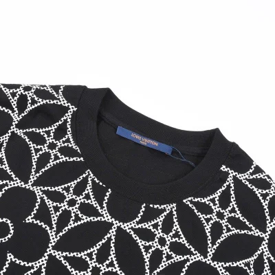 Футболка Louis Vuitton With A Monotonous Logo Print "Black" фото № 2