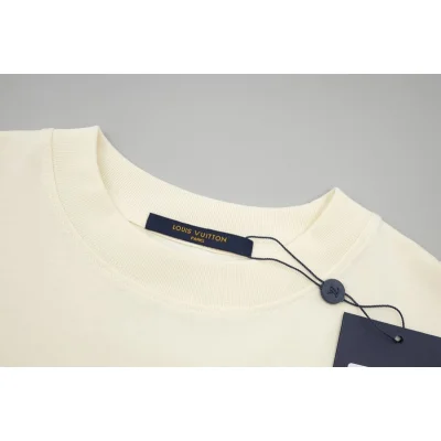 Футболка Louis Vuitton With Pattern "Cream" фото № 7 Футболка Louis Vuitton With Pattern "Cream" фото № 7