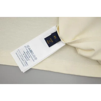 Футболка Louis Vuitton With Pattern "Cream" фото № 8 Футболка Louis Vuitton With Pattern "Cream" фото № 8