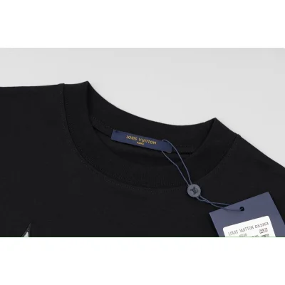 Футболка Louis Vuitton Triplet - Logo "Black" фото № 6 Футболка Louis Vuitton Triplet - Logo "Black" фото № 6