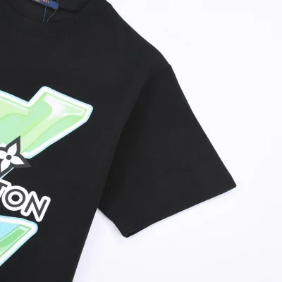 Футболка Louis Vuitton With Colorful Light Green Logo "Black" фото № 4
