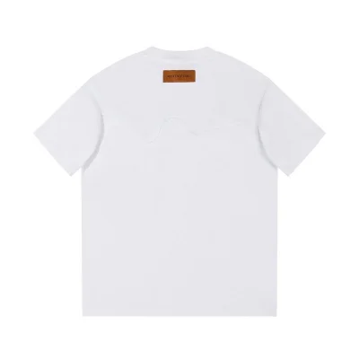 Футболка Louis Vuitton With Logos On Top "White" фото № 6 Футболка Louis Vuitton With Logos On Top "White" фото № 6