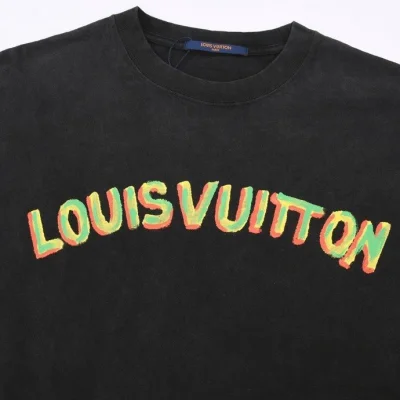 Футболка Louis Vuitton With Text Logo In The Form Of An Arch "Black" фото № 7