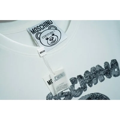 Футболка Moschino Solid Color With Logo "White" фото № 2 Футболка Moschino Solid Color With Logo "White" фото № 2