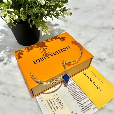 Браслет Louis Vuitton Solid With Logo Inside Circle "Yellow" фото № 3