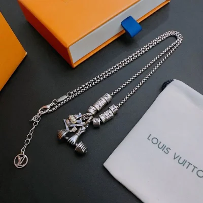 Подвеска Louis Vuitton Figure With Logo - Dumbbell "Silver" фото № 5