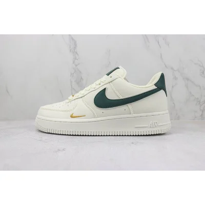 Nike Air Force 1 07 Low Off "White/Green/Gold" фото № 2