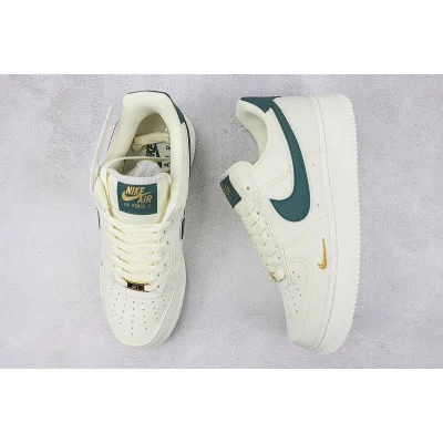 Nike Air Force 1 07 Low Off "White/Green/Gold" фото № 6