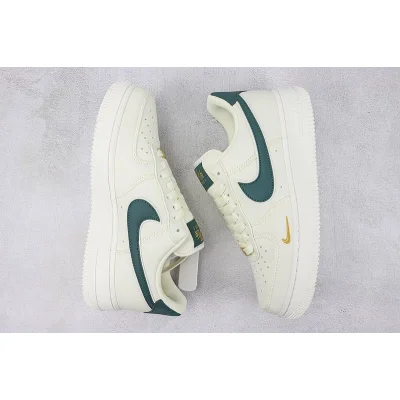 Nike Air Force 1 07 Low Off "White/Green/Gold" фото № 7