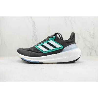 Adidas Ultraboost Light "Carbon Court Green" фото № 2 Adidas Ultraboost Light "Carbon Court Green" фото № 2