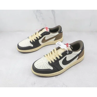 Air Jordan 1 Retro Low OG SP Travis Scott "Black/Dark Mocha-University Red" фото № 5 Air Jordan 1 Retro Low OG SP Travis Scott "Black/Dark Mocha-University Red" фото № 5