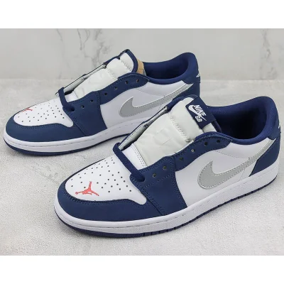 Air Jordan 1 Low "Midnight Navy/White" фото № 5 Air Jordan 1 Low "Midnight Navy/White" фото № 5