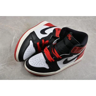 Air Jordan 1 High OG "Black Toe" фото № 3