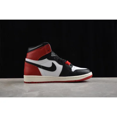 Air Jordan 1 High OG "Black Toe" фото № 7